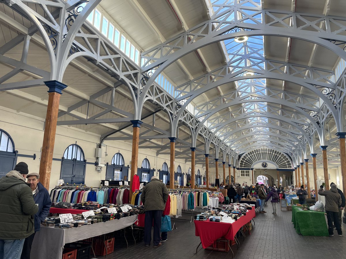 🛍️ The Barnstaple Pannier Market is OPEN and our brilliant traders are eager to welcome you! 🌟 Swipe through these snapshots to get a glimpse of the treasures awaiting you today. 📸 Support local businesses and join us for a fantastic market experience!