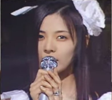 soyeonsdata's tweet image. omg kim soyeons old photo 🥹💗