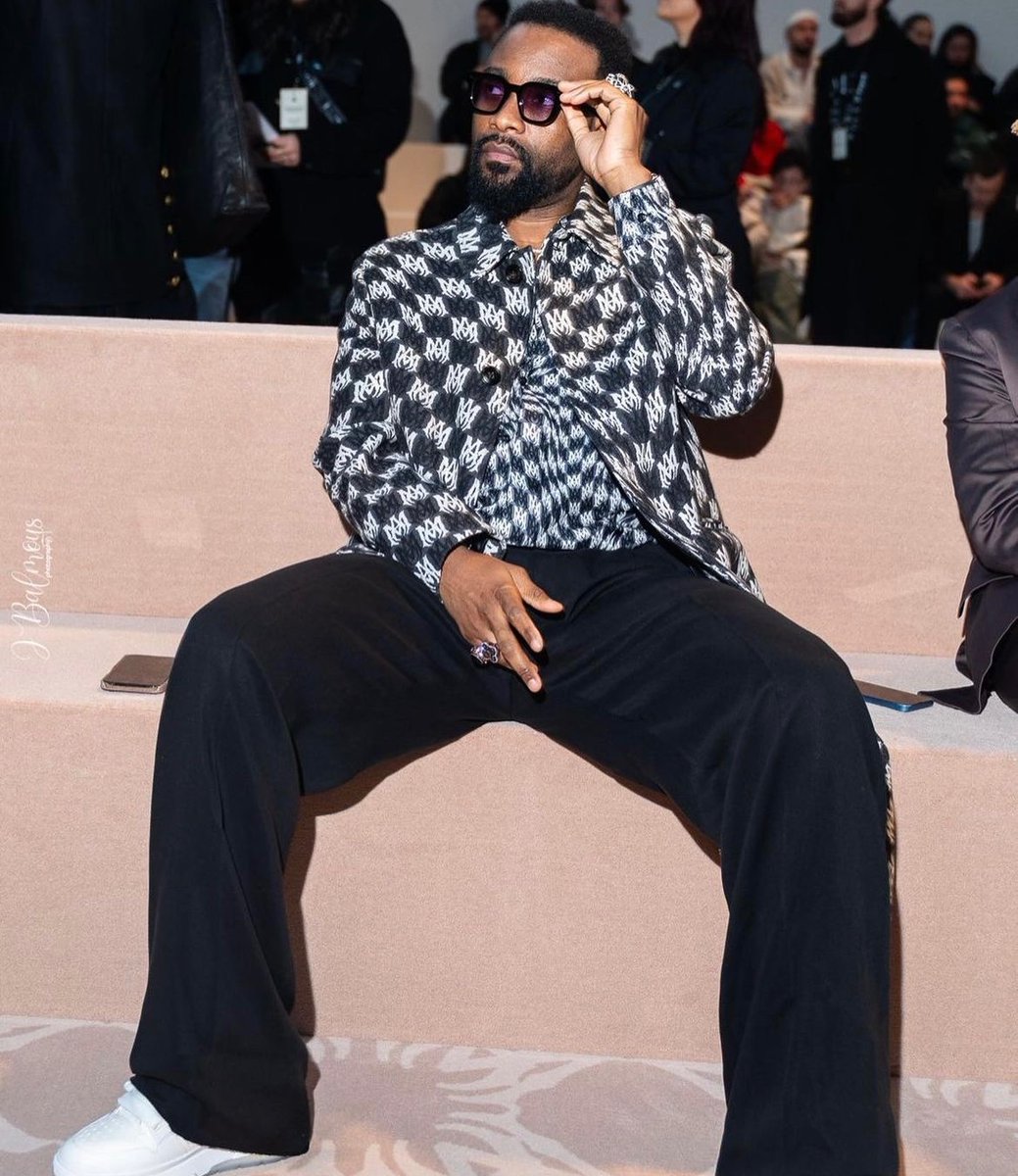 fallyipupa01's tweet photo. 👑🦅 #Amiri Menswear Paris Fashion Week Fall/Winter 2024/2025 https://t.co/l5f3LjTeJl
