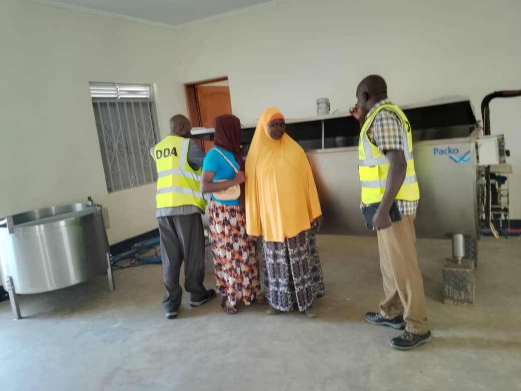 @DDAUganda North East'n Reg inspected and registered Kaabong MCC in Kaabong, Karamoja Sub-region. The MCC is collecting milk & adding value (making yoghurt). The MCC buys a litre at 1,500/= and sells at 2,000/= @MpiiraSamson @DrRwamiramaBK @MAAIF_Uganda