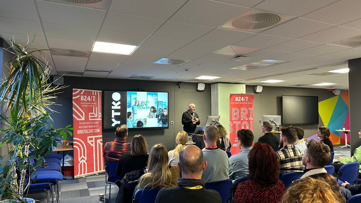 Big thanks to @bristol247 for having us at the Better Business Meeting event yesterday! It was wonderful meeting various businesses across #Bristol! #networkingevent #bristolbusinesses