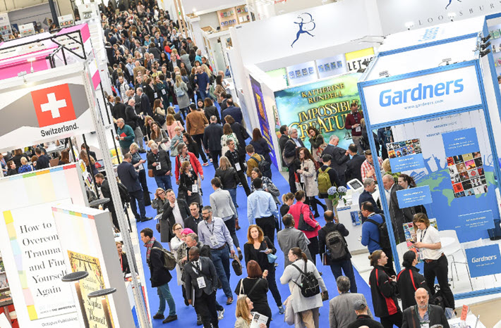 London Book Fair Names Its 2024 Charities of the Year | @Porter_Anderson publishingperspectives.com/2024/01/london… @LondonBookFair @Book_Aid @Literacy_Trust | London Book Fair this year has chosen two charities: Book Aid International and the home market’s National Literacy Trust.