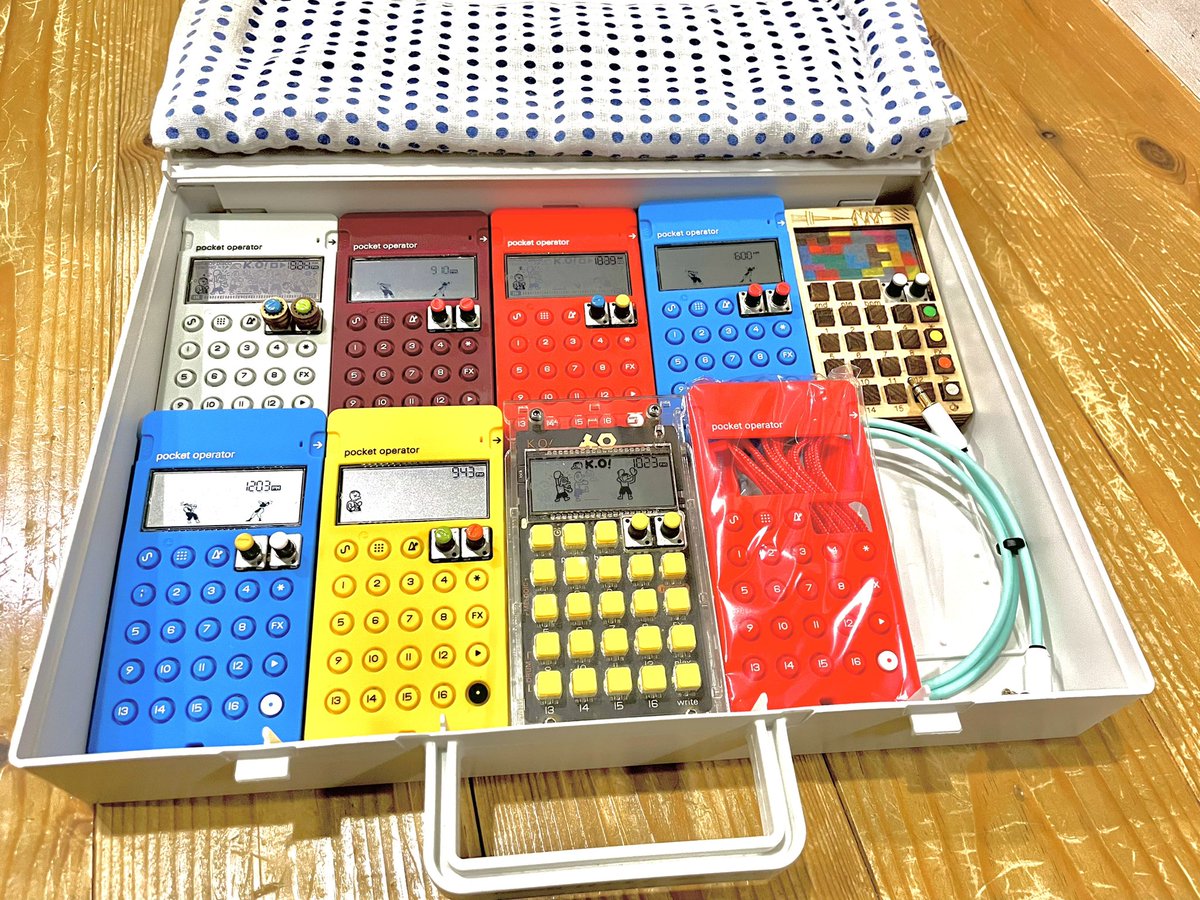 labofromjmq's tweet photo. @minetjp メディアインテグレーションさんのキャンペーンで右下のpocket operator朱色ケースをいただきました。励みになります作ります。#postyle https://t.co/1ldMoaEfhc