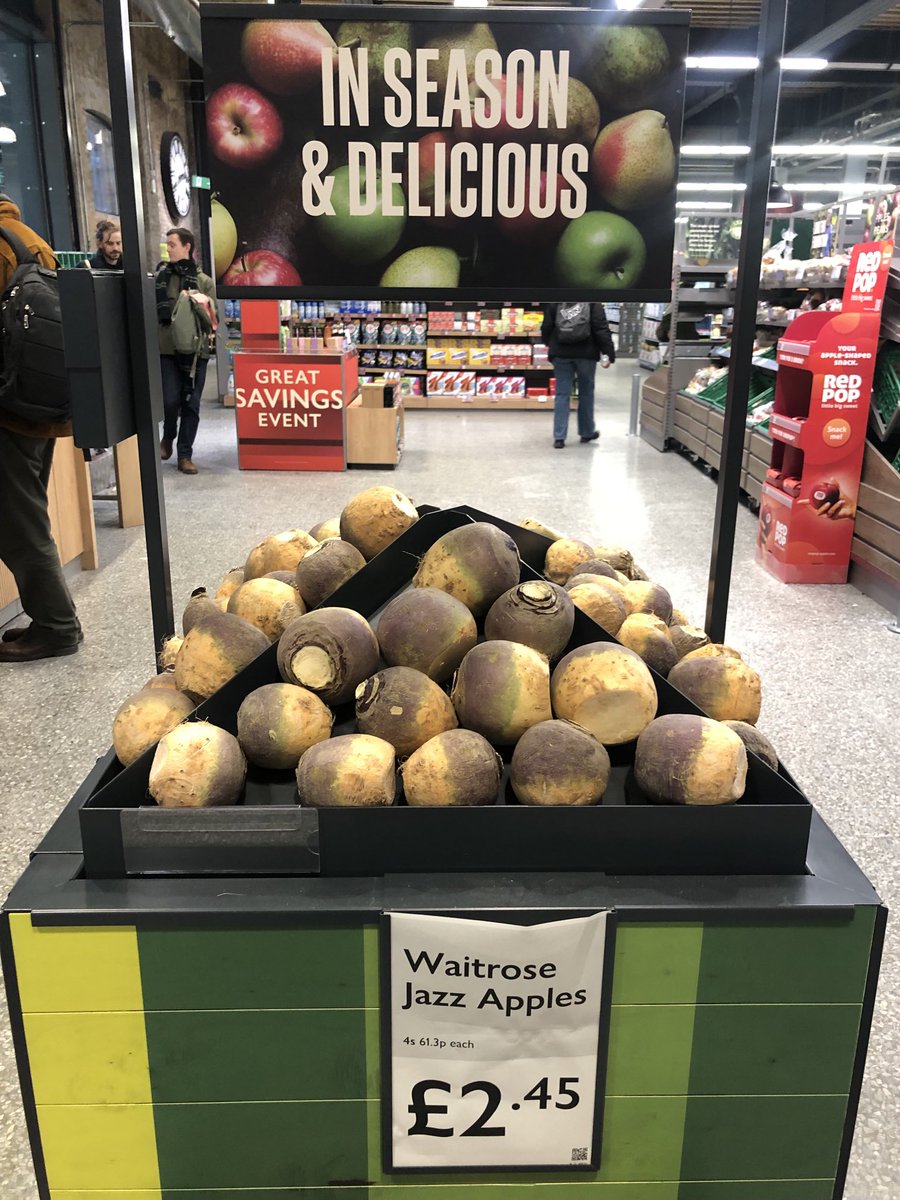 simoit's tweet image. Jazz Apples looking a little ‘robust’ this end of the season
#JazzApples #Waitrose