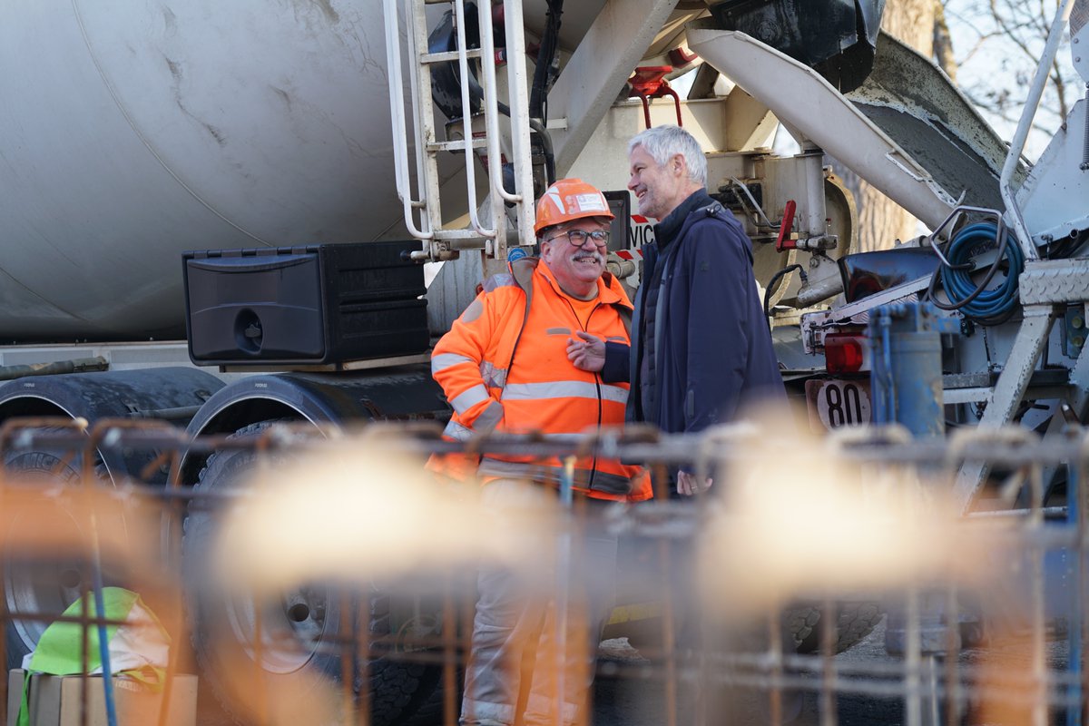 Laurent Wauquiez tweet media
