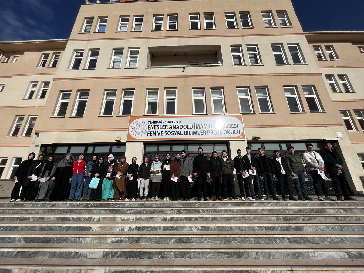 EneslerL's tweet photo. İyisiyle kötüsüyle bir dönemin daha sonuna geldik. İkinci Dönem tüm öğrencilerimize başarılar dileriz…
İyi Tatiller…

@tcmeb @tekirdagmem 

#Eaihl https://t.co/QD66OM9x2c