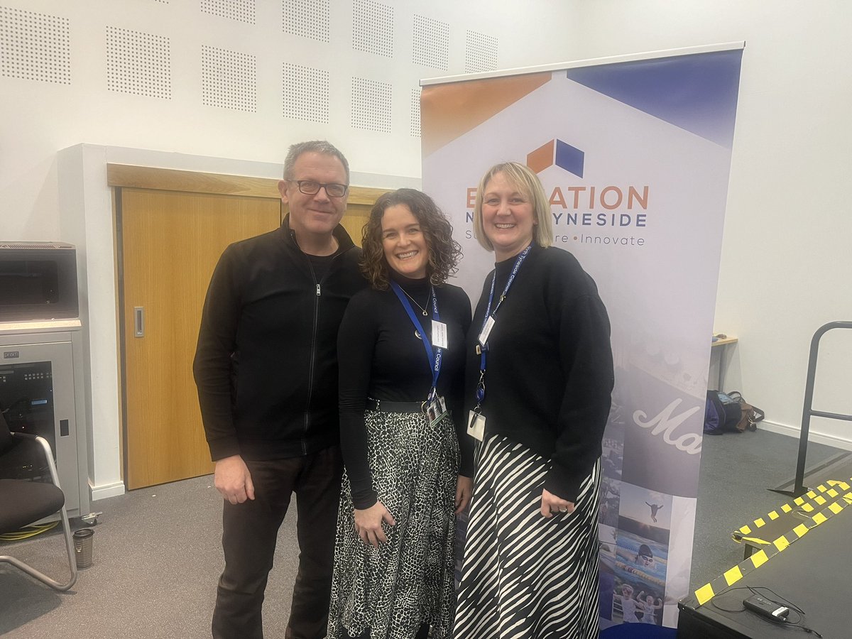 Excited to share with our <a href="/NTSCITT/">NT SCITT</a> trainees that we met Tom Sherrington today <a href="/teacherhead/">Tom Sherrington</a>