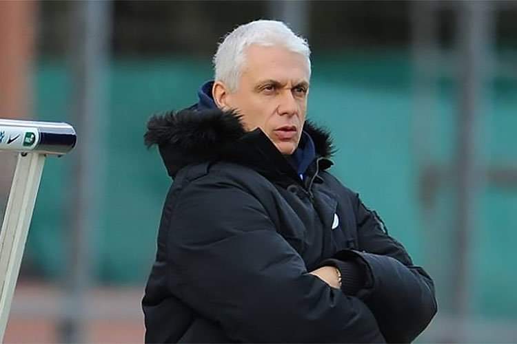 WSagbe's tweet photo. ⚽#CAN2023 Algérie Vs Burkina Faso : « C’est un match très important, on le savait avant la CAN qu'on joue contre l’Algérie, un grand d’Afrique. On s’est préparé à ça... Nous sommes prêts pour le match... Il y a une grande motivation pour moi de battre l’Algérie », #Velud #B24 https://t.co/qCSjirT0xm