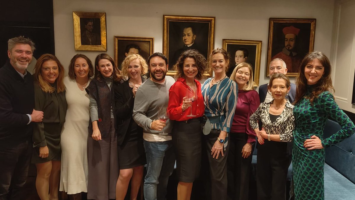 Inkieto5's tweet photo. Disfrutamos ayer de un cocktail para dar pistoletazo de salida a un 2024 lleno de proyectos y nuevas iniciativas de nuestro Think-Tank Inkietos.

Recibe en nuestra información mensual actualizada de las tendencias y la realidad de la industria legal.

https://t.co/SYqYKaeZe0 https://t.co/SH5uuDI6to