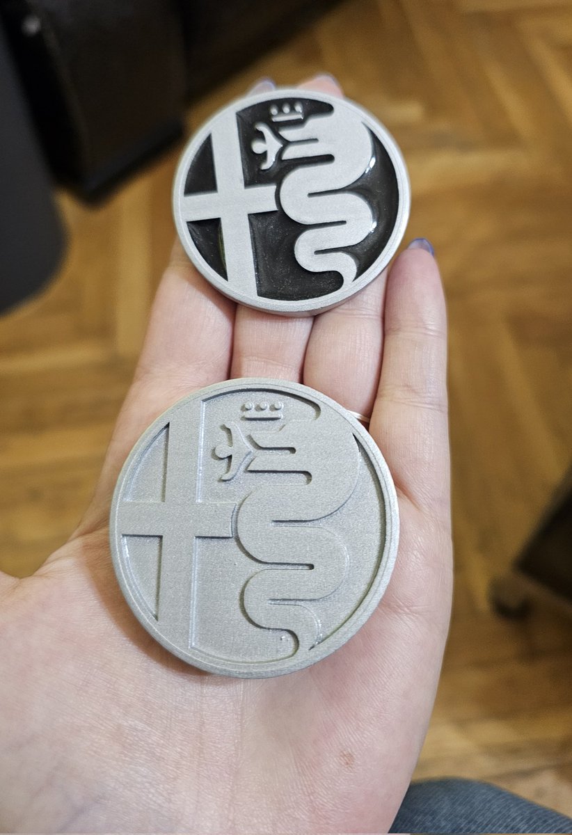revelin91's tweet photo. Nyomtatott, gyantával színezett felni kupak
#3DPrinted #AlfaRomeo #wheelcentercap #resin https://t.co/BRyDvUYC0O