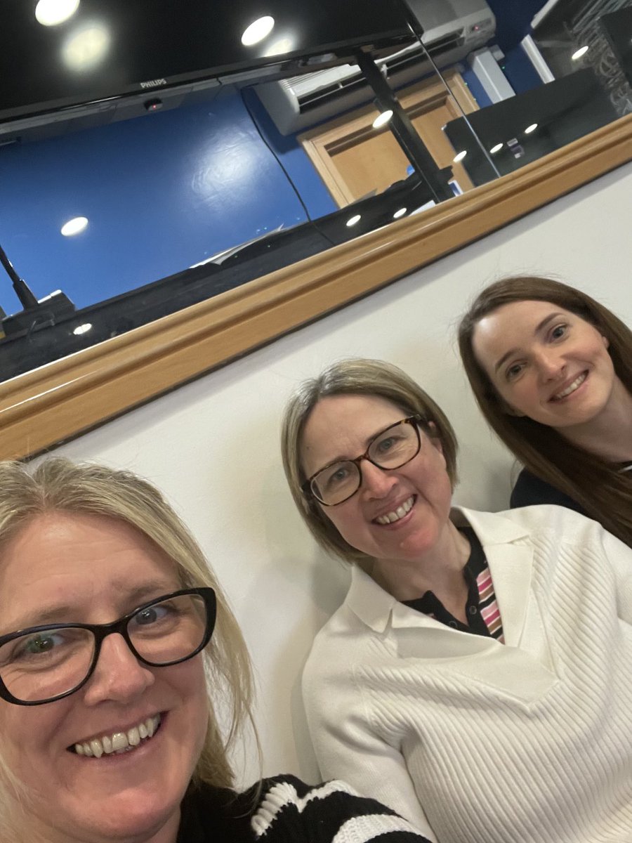 UHNM Team 201 And EAU tweet media