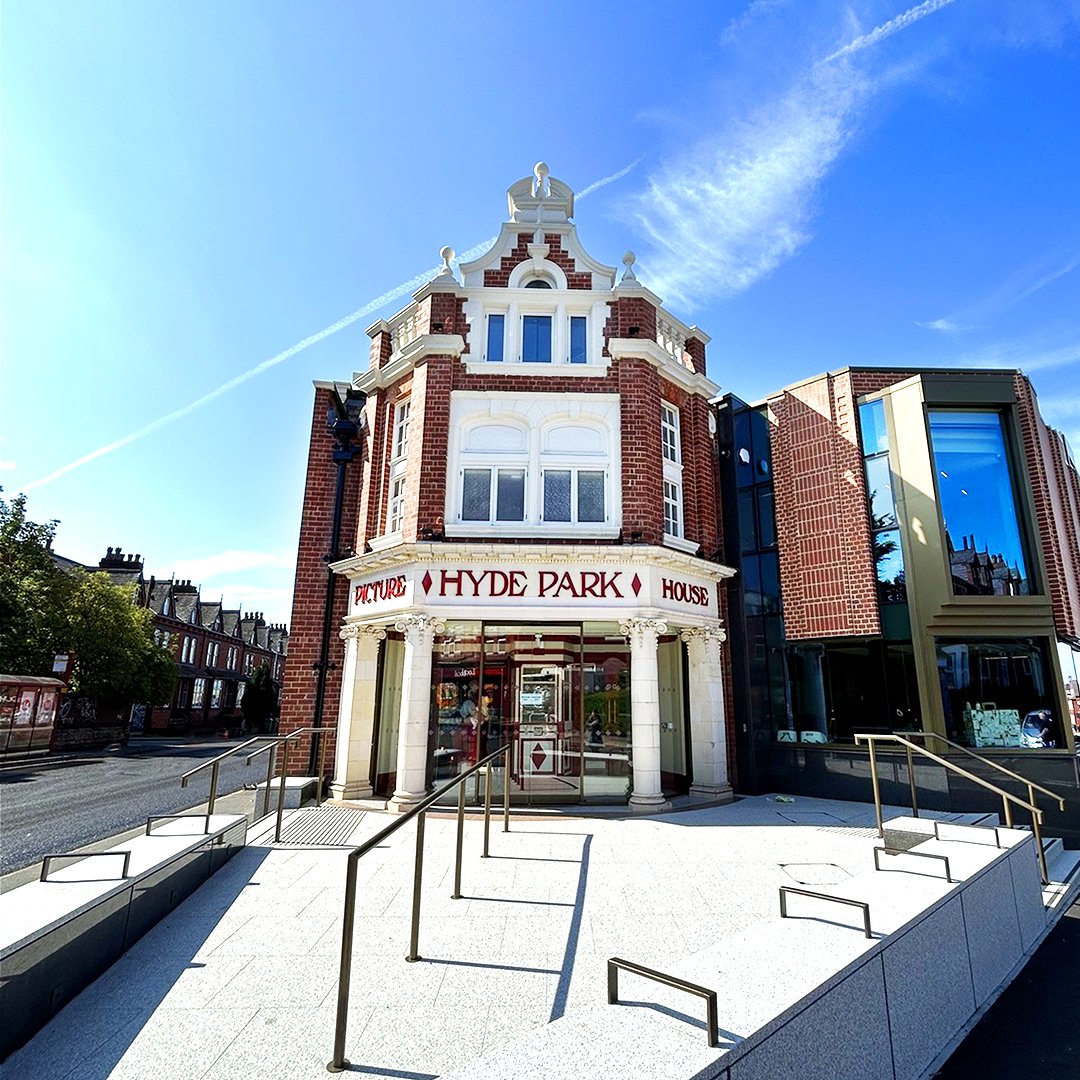 PickardLeeds's tweet photo. It’s Popcorn Day! So why not take a trip down to the historic Hyde Park Picture House. 🍿
Take a look at some of the student houses we have close by in Hyde Park 🏠
https://t.co/cO6UXqITow
#popcornday #hydeparkpicturehouse #hydepark #studenthouse https://t.co/q229CyvGU0