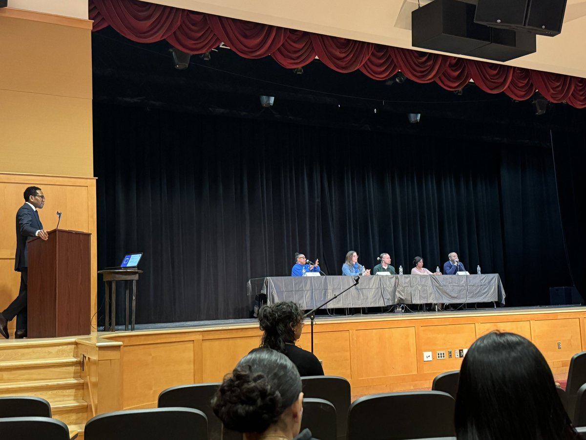 We had such a great turnout for our very first AP Family Night. We wanted to give students and their families the opportunity to learn about the AP program and its benefits. We want to ensure that our AP classes are just as diverse as our student population. #AP #DEI