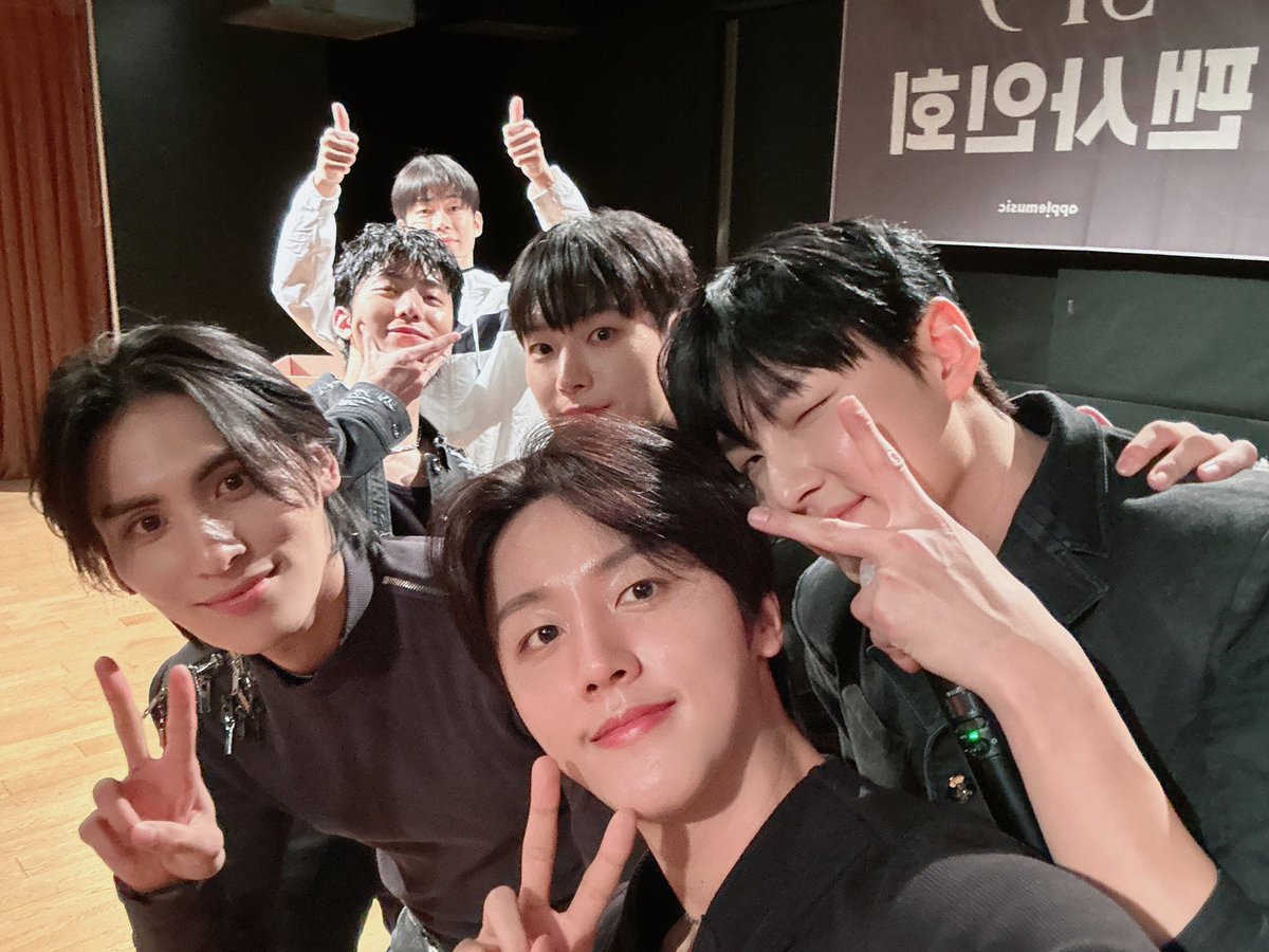 [📸] 2024.01.19 SF9 13TH MINI ALBUM [Sequence] 팬 사인회 (applemusic)

#SF9 #에스에프나인 #Sequence #비보라 #BIBORA