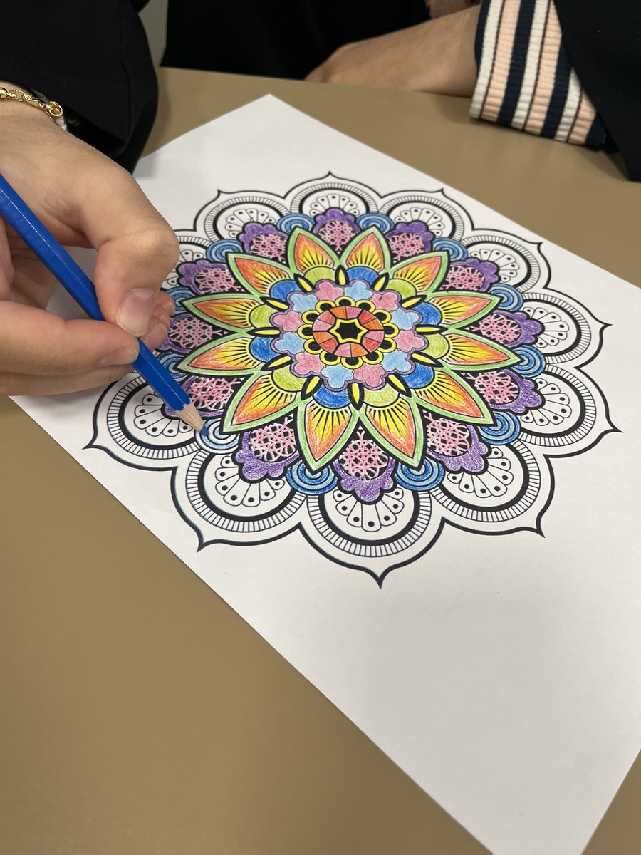 Yurt Müdürlüğümüzde öğrencilerimizle Mandala Boyama yapıyoruz. Hem sınav stresini atıyoruz hem de sohbet edip sosyalleşiyoruz.

🌼Meriç Öğrenci Yurdu🌼

<a href="/OA_BAK/">Dr. Osman Aşkın Bak</a> <a href="/selimakGSB/">Selim AK</a> <a href="/arzum_bulduk/">Arzum Bulduk</a>  <a href="/GSB_Edirne/">Edirne Gençlik ve Spor İl Müdürlüğü</a> <a href="/EdirneKYGM/">GSB Edirne Yurtları</a> <a href="/GSB_EdirneGM/">Edirne Gençlik Merkezi</a>