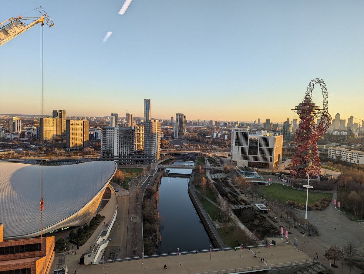 dianajbeech's tweet photo. Team visit to @UAL @LCFLondon yesterday to host a roundtable on the future of creative education in London, expertly chaired by @jimpurnell. Great to gather @LondonHigher's creative members as we launch https://t.co/IJ1lU9AiKp. The view isn't bad either!

#LondonHE #creativeLDN https://t.co/XPT2kSVXfM