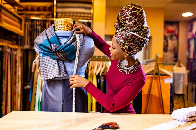 missherabitcoin's tweet image. 🚀 Imagine a future where emerging markets like Tanzania reshape global apparel exports. With an upcoming feature, KOY Wallet anticipates revolutionizing payments, catalyzing seamless transactions for thriving clothing businesses. Explore the synergy! 🧵 👇
#KOY #KOYNetwork