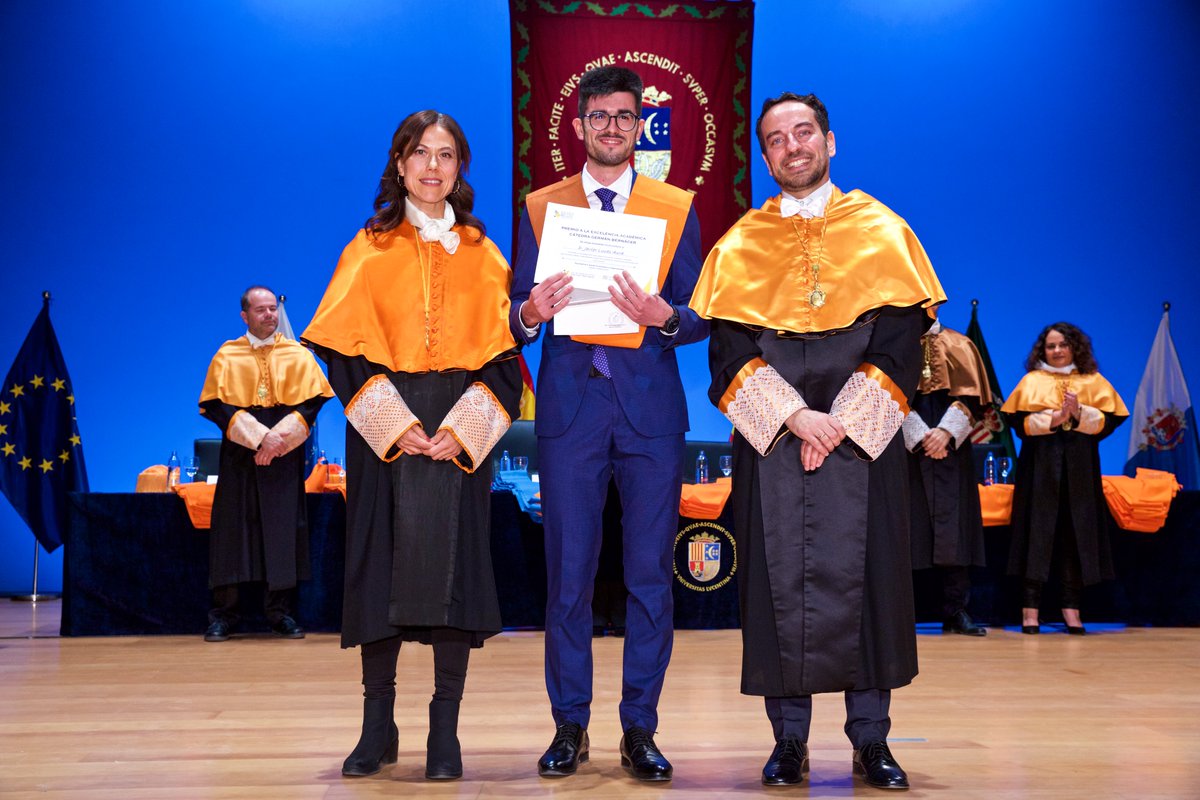 edicomgroup_HR's tweet photo. Javier Lucas, Software Integrator en #EDICOM, ha recibido tres reconocimientos por parte de @UA_Universidad.
🏅Premio Extraordinario del Grado en ADE, de Ingeniería Ingeniería y Premio a la Excelencia Académica Cátedra Germán Bernácer.
¡Enhorabuena! Todo un #TopTechTalent.👏 https://t.co/MbWh6HQ8uh