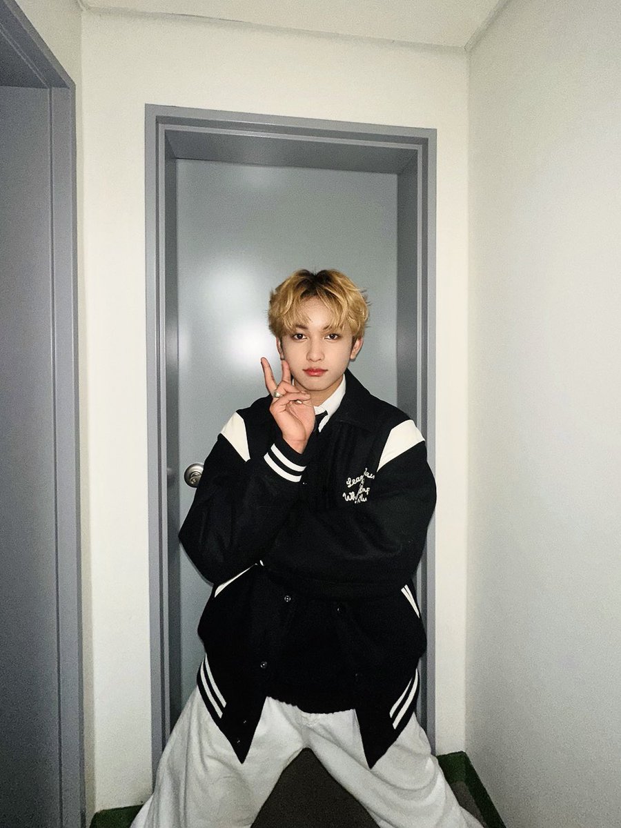 HORI7ON_twt's tweet photo. [🐰] It was great performing at GANGWON 2024 OLYMPICS! ✨🤩

I’m honored to be able to attend and perform at this big event! I hope our performance gave off energy to the hardworking athletes, as well as everyone else among the audience! We will continue to work hard in all future events! We love you!! ⚓️❤️

#HORI7ON #호라이즌 #MARCUS #마커스