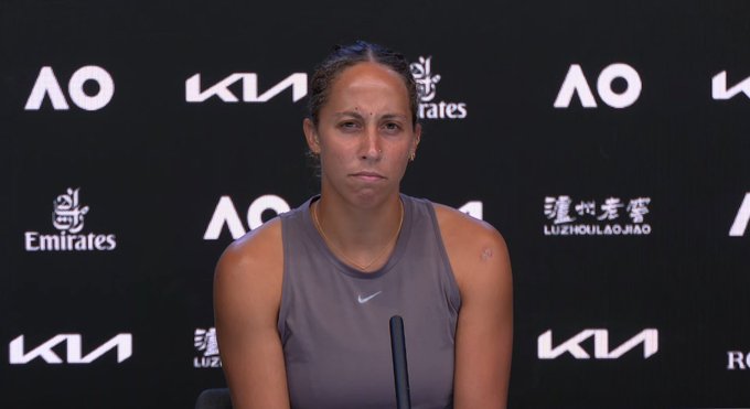 MADISON KEYS - Página 12 GENVobFWAAAnNkz?format=jpg&name=small