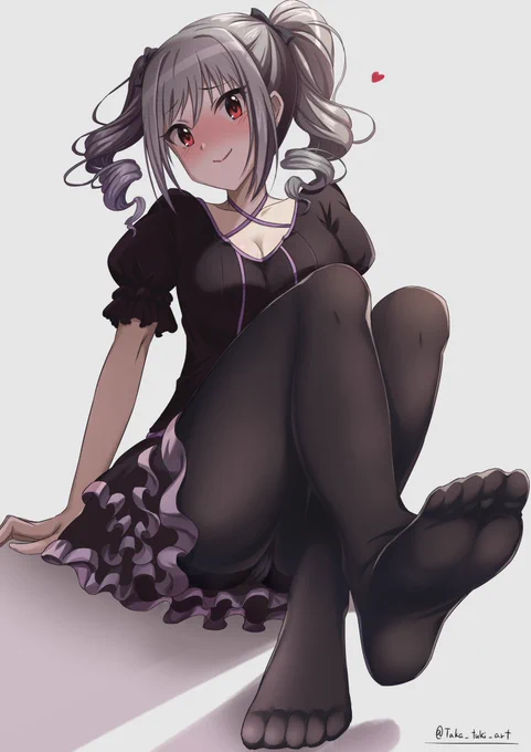 #何だっていい過去作品を掲載するチャンスだ 脚。