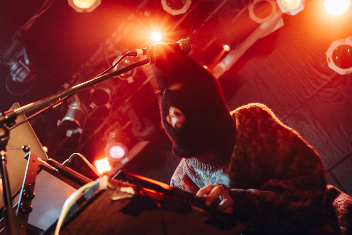neroad__'s tweet photo. 1/17 wed.
 【OH! TENG2 TIME】〜出口生誕祭〜

@ 北堀江 club vijon

ラストライブ見に来てくださった方本当にありがとうございました！

📸 @dekiaoi_ https://t.co/4x1KOh23q1