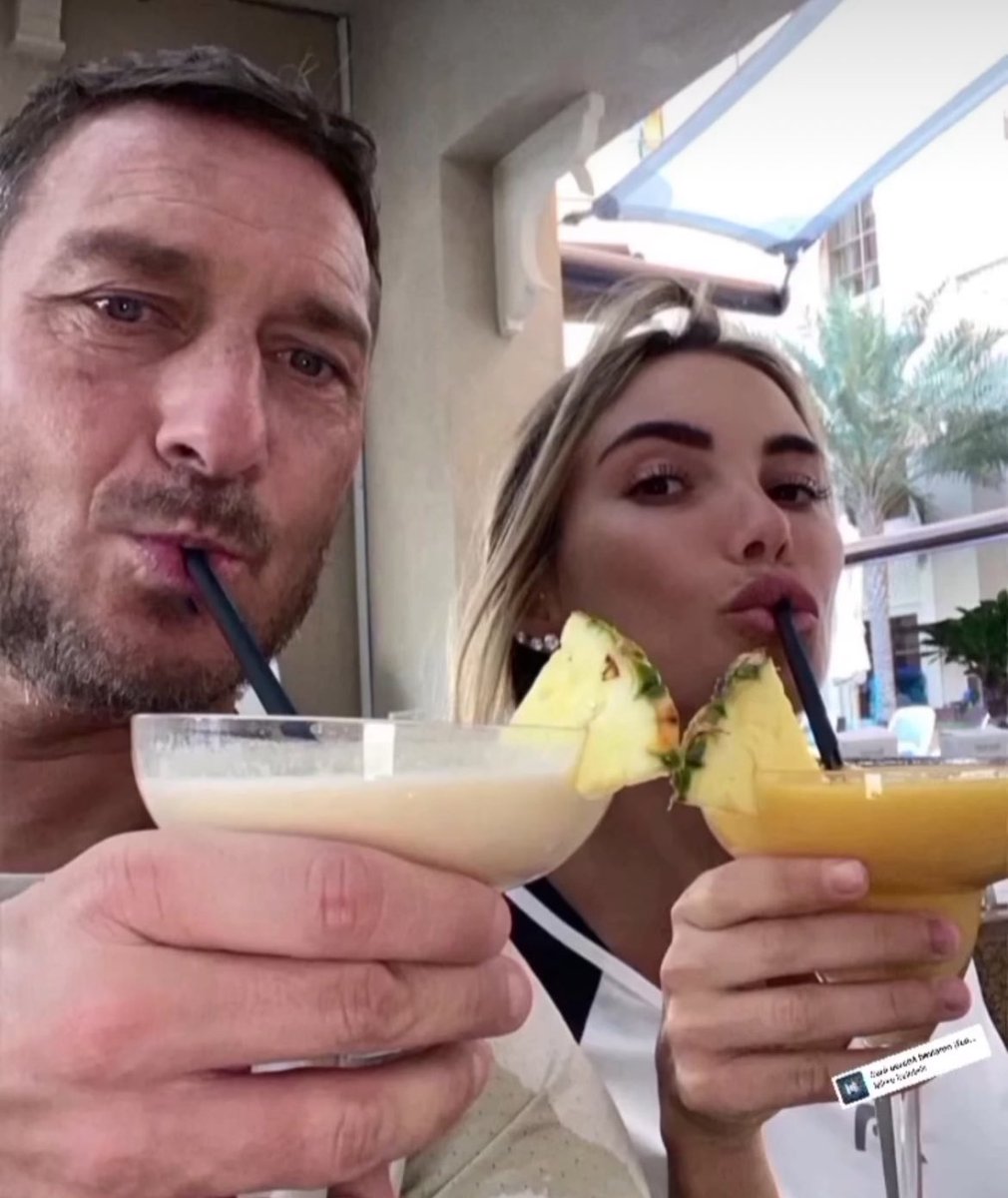 comunque mi ammazza totti che ha tradito ilary blasi co ilary blasi