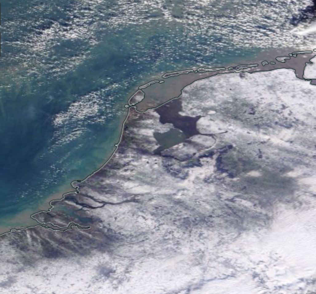 WeermanMichael's tweet image. Deels ondergesneeuwd Nederland vanuit de satelliet. 👌#NASAworldview