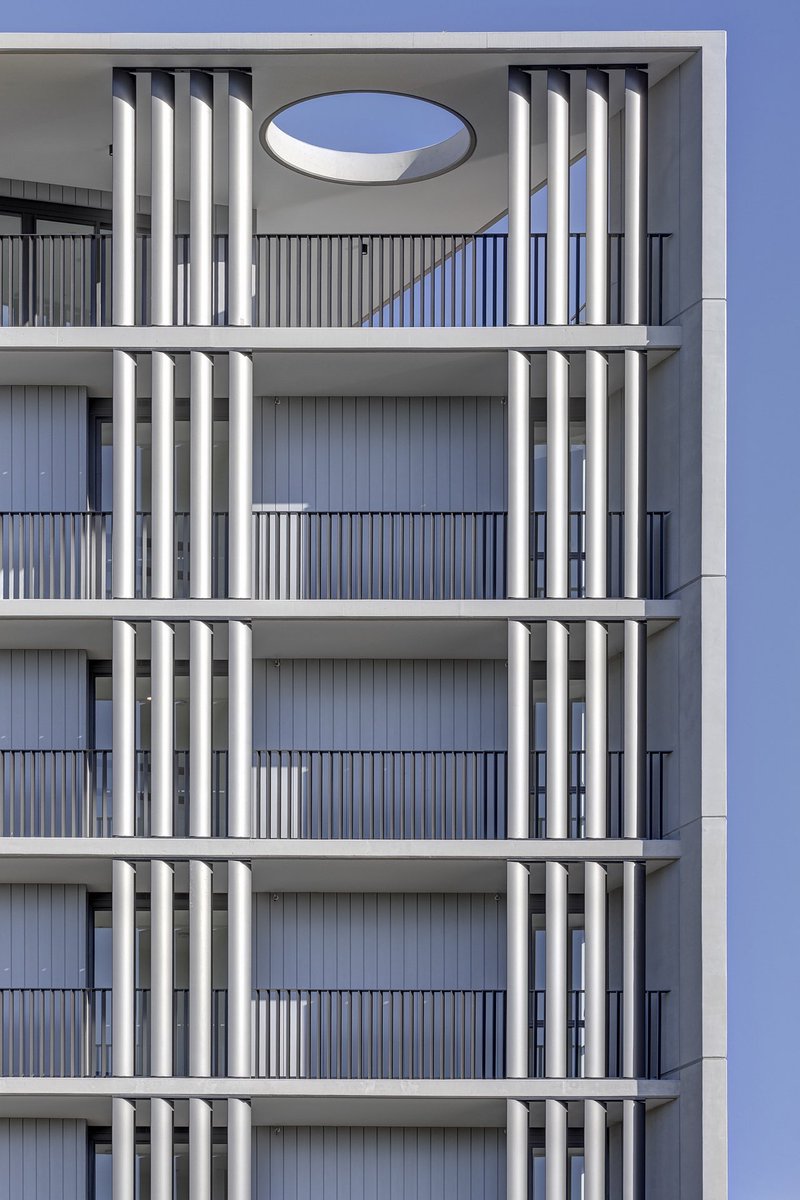 PhilipThalis's tweet photo. West-facing facade of our #horizonontheharbour  apartments just completed in Newcastle (with CKDS)
Addresses new waterfront park &amp; reopened Cottage Creek canal.
Combines defined openings, deep balconies &amp; vertical louvres to temper sun &amp; retain outlook #architectureofhousing https://t.co/uAiPFCRi1l