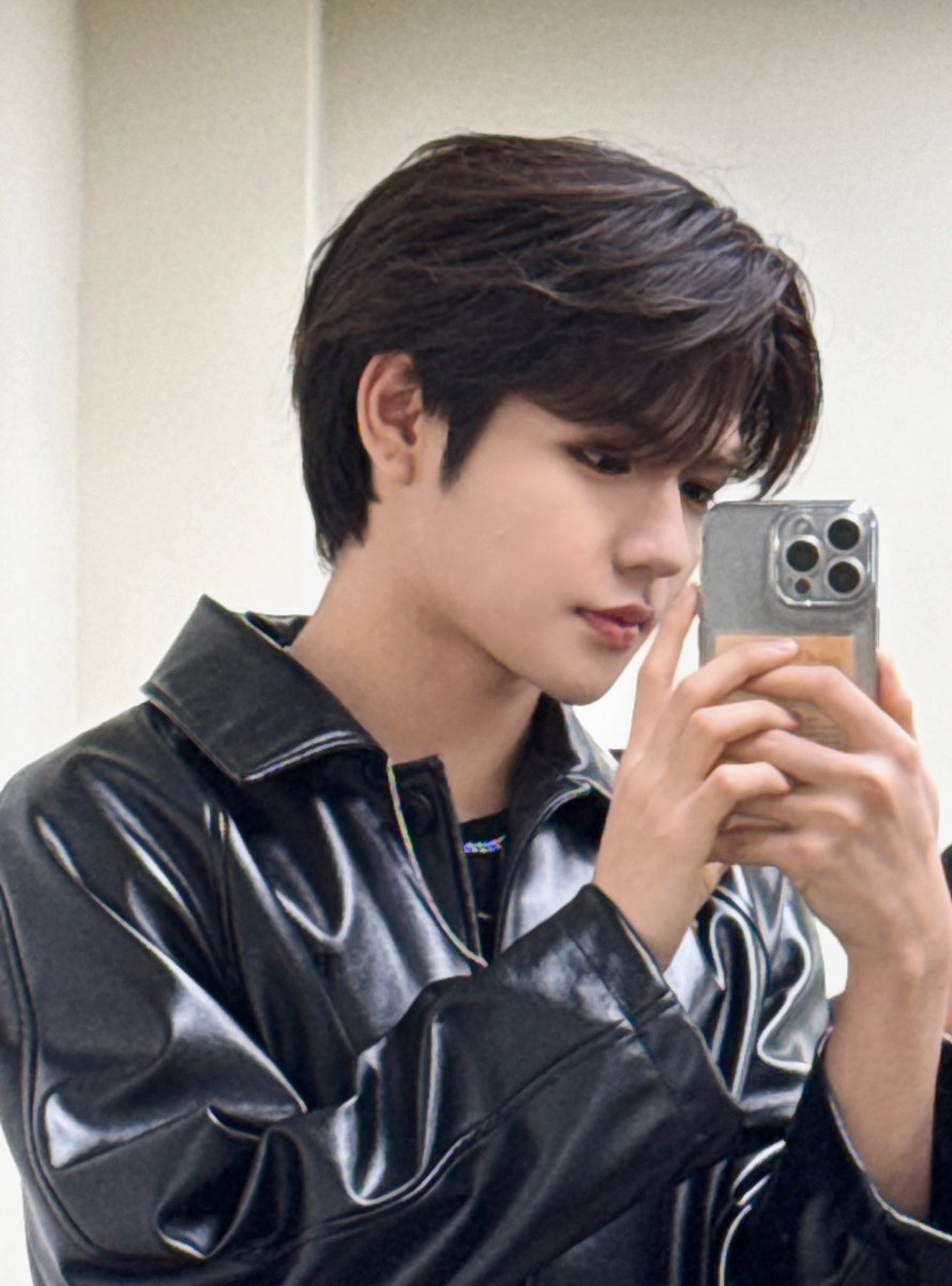 HORI7ON_twt's tweet photo. [🐱] Hello everyone! Thank you so much for giving us the opportunity to perform in the Winter Youth Olympic Games Gangwon 2024. This is a big achievement for HORI7ON and we’re so blessed to have you ANCHORs! 🫶🏻

#HORI7ON #호라이즌 #KIM #킴 https://t.co/b9YJt9XgJJ