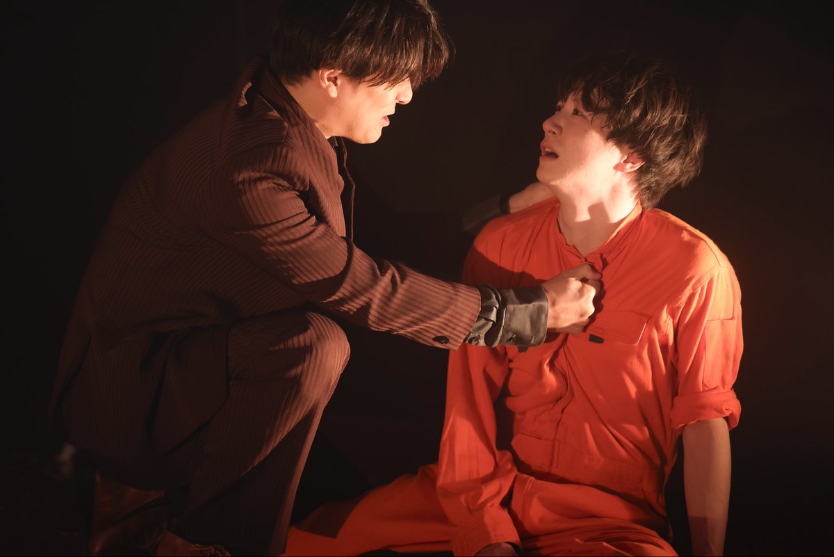 LastStage2024's tweet photo. 本日もご来場ありがとうございました。

戯曲の纏う熱が
生きた人々の心と愚かさと

みなさまに届きますように

グッズ通販・DVD予約サイト
💿 https://t.co/a1OaWajNPJ

#ラスト売春 #売春捜査官 https://t.co/Es4BU1TW2G