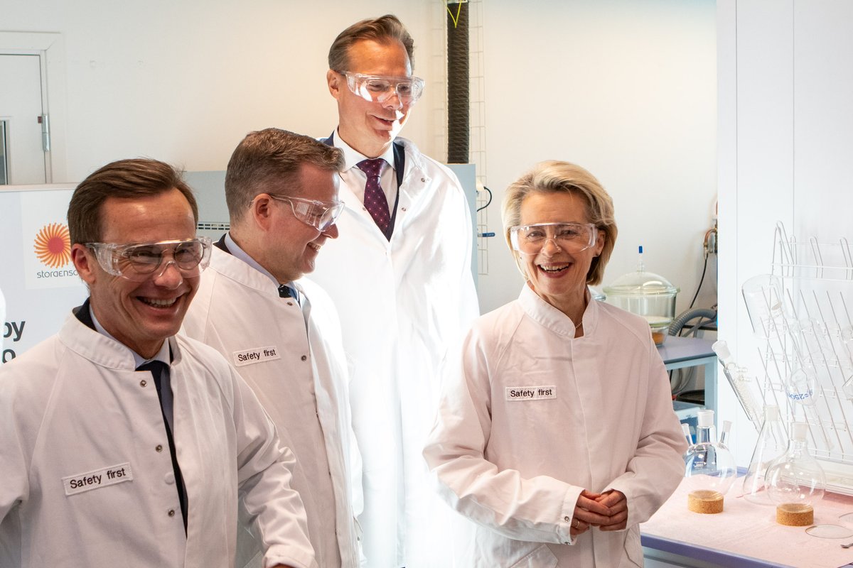 Thank you @vonderleyen, @SwedishPM and @PetteriOrpo for visiting our Sickla Innovation Centre today. It was a privilege to discuss sustainably managed forests with you and showcase some of our renewable solutions, key to supporting climate goals and the green transition.