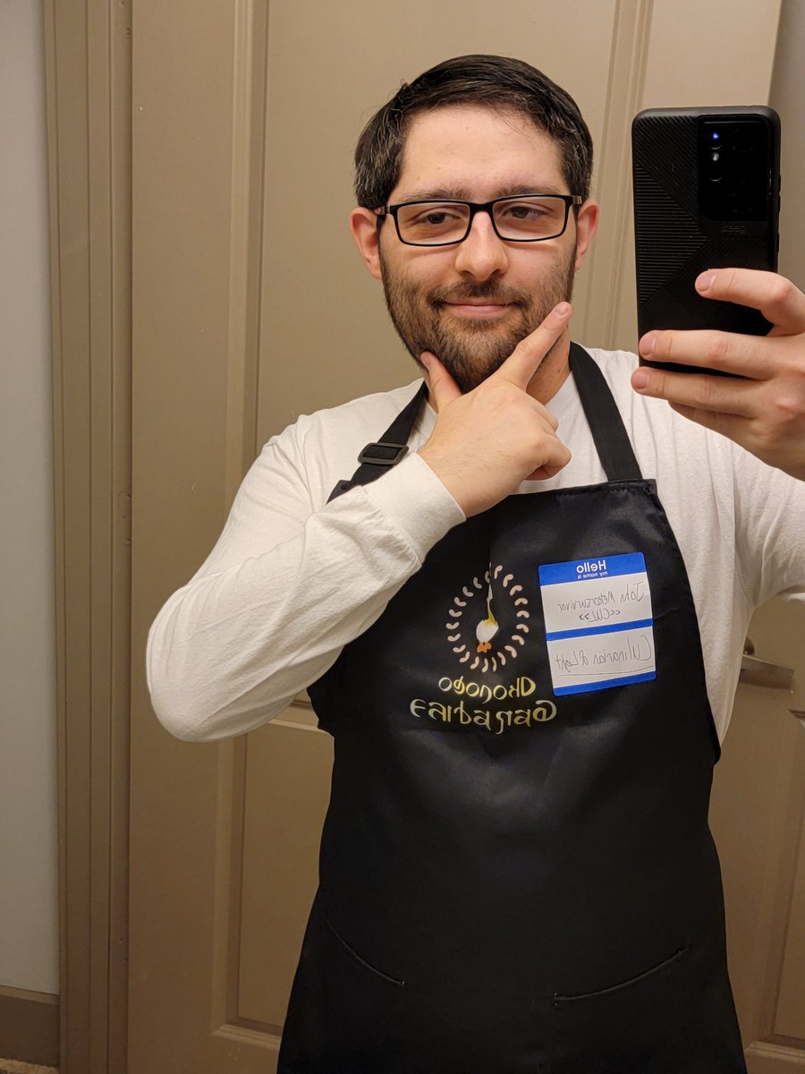 Taedius's tweet image. Fear not, citizens of #MAGFest ! John Meteorsurvivor, the Culinarian of Light, is here!
(And yes, I have snacks.)
#MAGFest2024 #FFXIV #ffxivcosplay #cosplay #ImGonnaFreezeMyAssOff