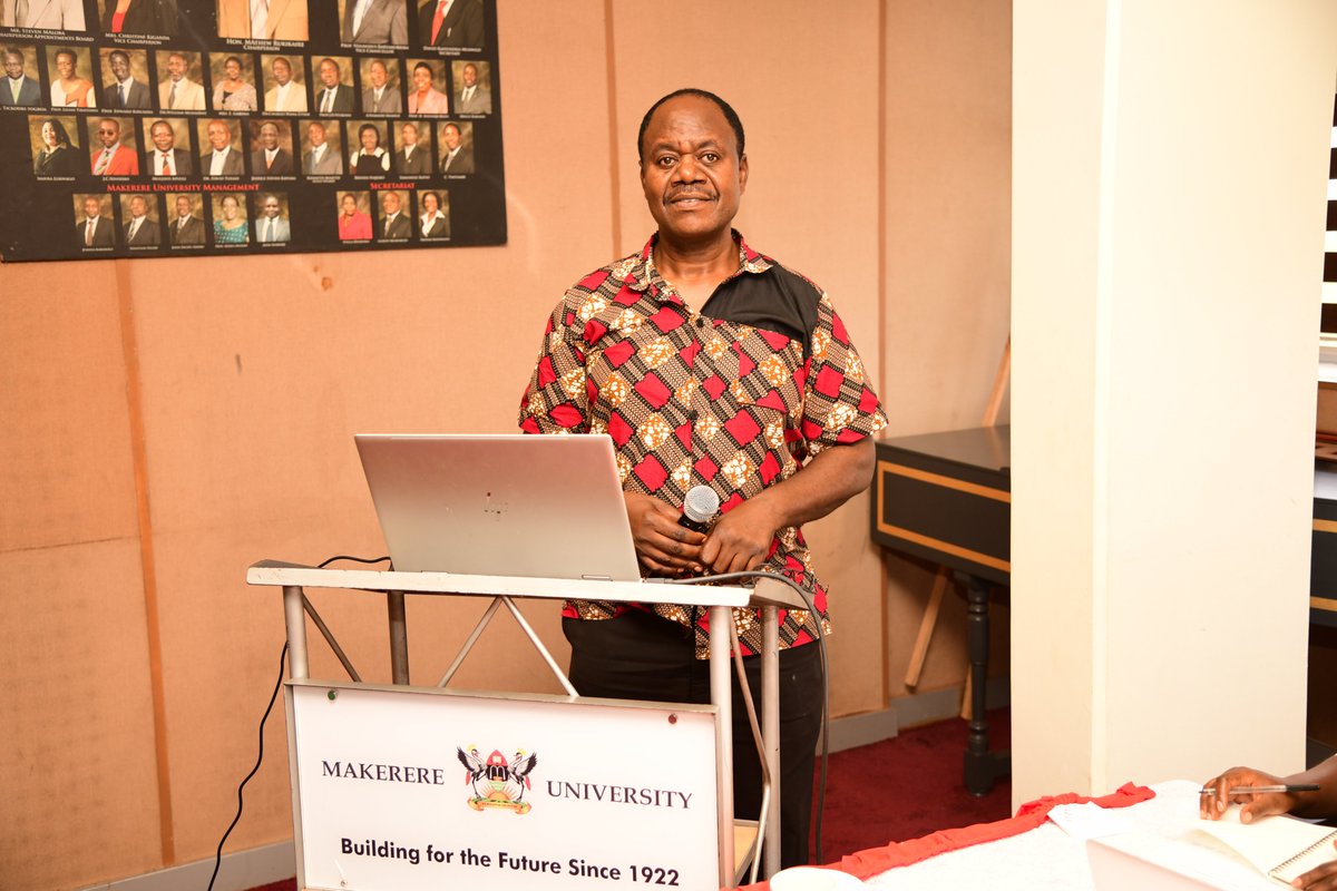 Makerere's tweet photo. The African Centre for the Study of the United States at @UWitwaters7351 , South Africa and the Dept of Political Science and Public Administration at @Makerere have held a forum on the sidelines of the Non-Aligned Movement (NAM) summit (#NAMSummitUg2024). https://t.co/UkKuLxGeAe