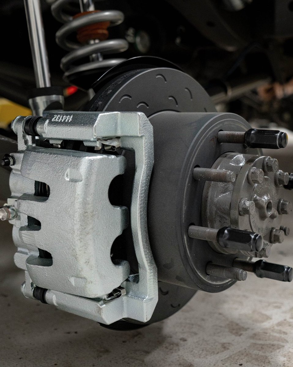 HawkPerformance's tweet image. Talon Rotors: Because your cars 'stop' button should be as powerful as its 'go' button.

📷IG: ecstuning

#rotors #stoppingpower