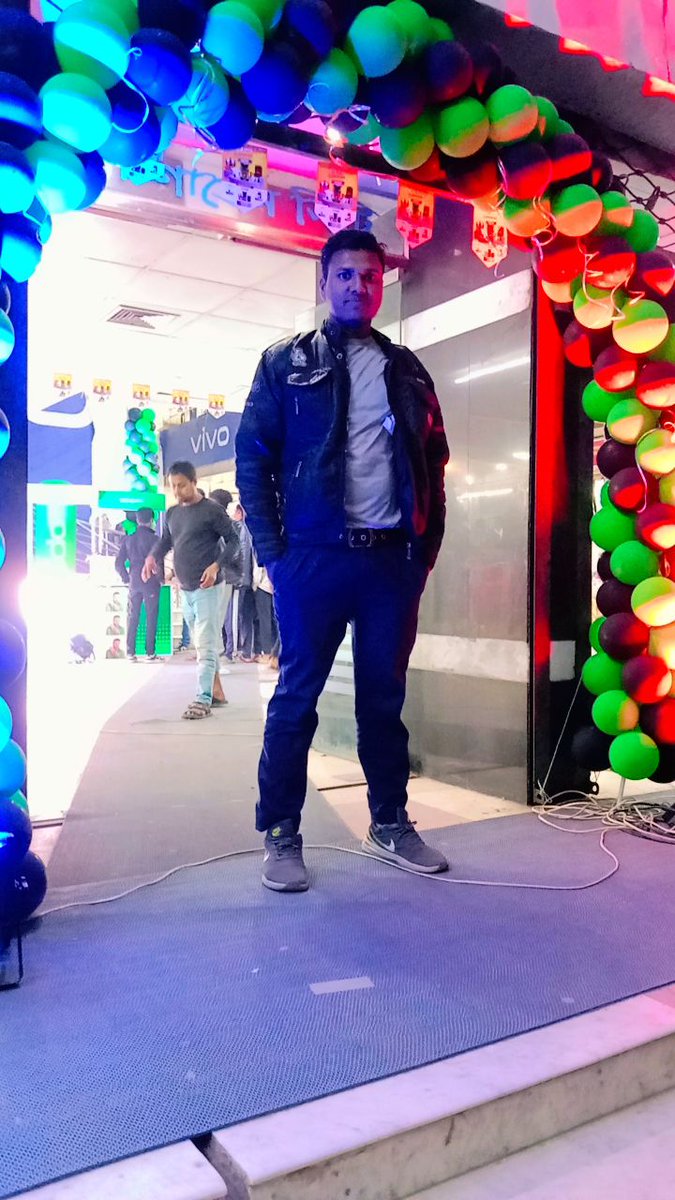 কেউ সম্পূর্ণ আপনার মতো হবে না একই ভাবে আপনি ও কারো মতো হবেন না, দুজনের মধ্যে কিছু টা পার্থক্য থাকবেই আর এই পার্থক্য টুকুই হলো ধৈর্য।  

#journey 
#Goodtimes