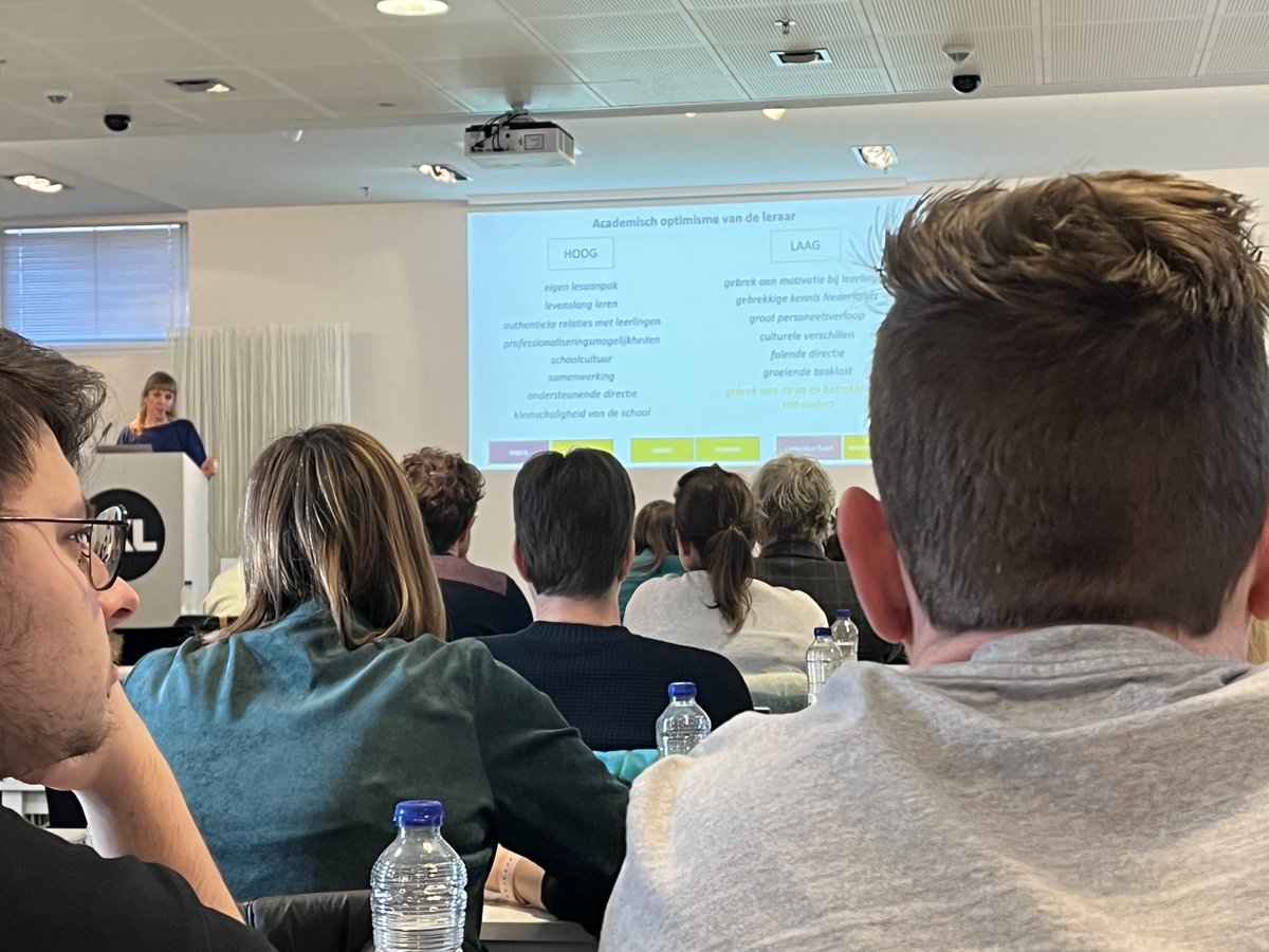 Boeiende lezing van ⁦@RLelieur⁩ over academisch optimisme op PXL! Mooie raakvlakken met onderzoek hoge verwachtingen in B-stroom. #kaboem ⁦<a href="/AnVanfr/">An Vanfroyenhoven</a>⁩ ⁦<a href="/HelinePeteghem/">Heline Van Peteghem</a>⁩ ⁦<a href="/MachteldVdc/">Machteld Vandecandelaere</a>⁩ ⁦<a href="/Charlotte_Arnou/">Charlotte Arnou</a>⁩