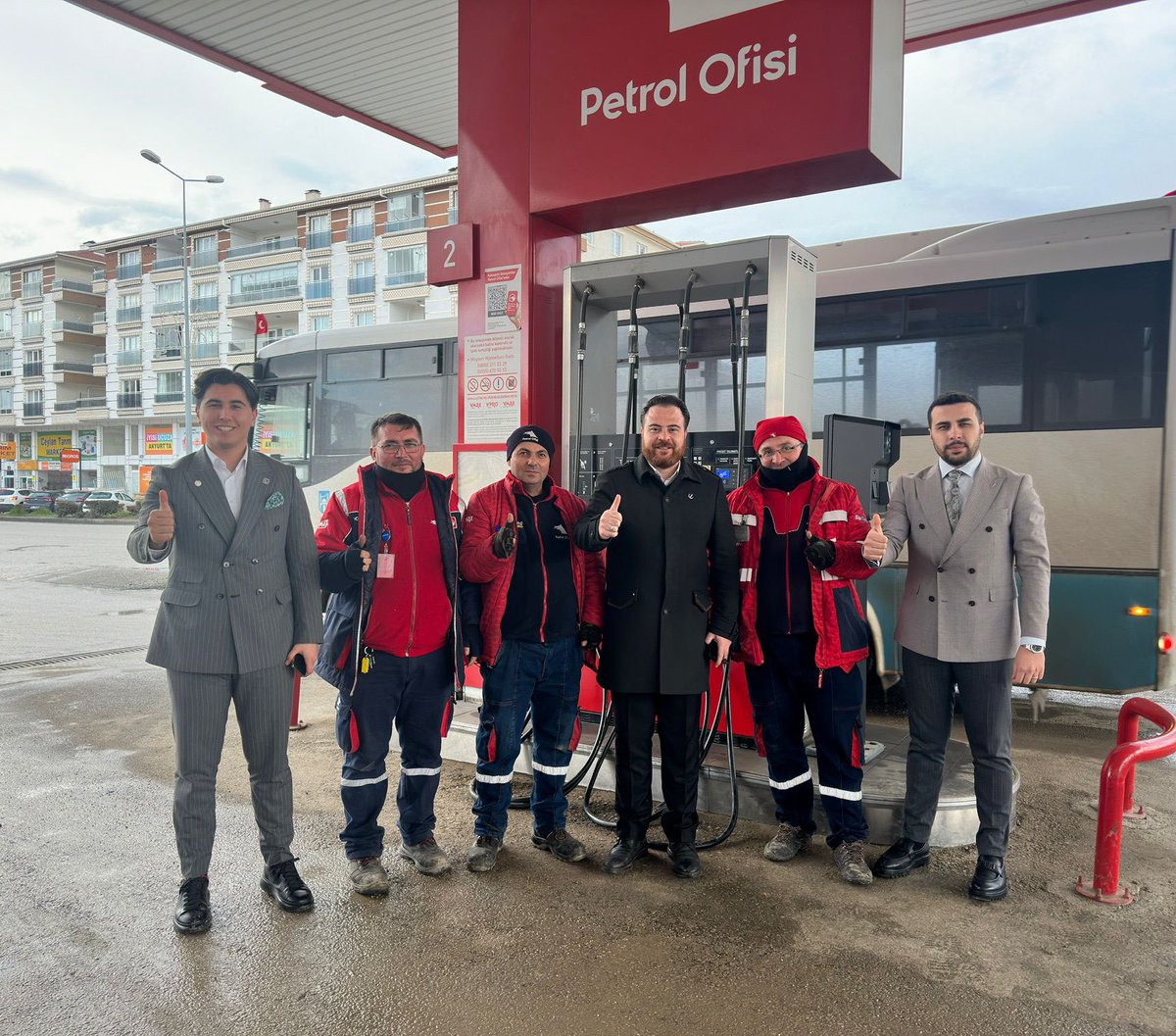melihguuner's tweet photo. Benzin İstasyonlarında Refah Var !

Tüm çalışanları üye yaparak çalışmalarımıza devam ediyoruz. Herkesin dilinde aynı cümle “ Benim oyum ERBAKANA” https://t.co/0LlVh1zG46