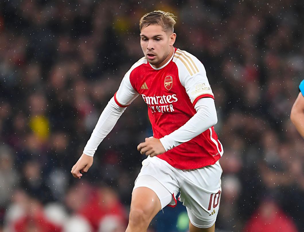 FabrizioRomano's tweet photo. 🔴⚪️ Arteta on West Ham approach for Emile Smith-Rowe: “I’m really happy with Emile, we are very happy”.

“He’s in the right trajectory. He’s settled really well and training very well”. https://t.co/7Vp901JBTu
