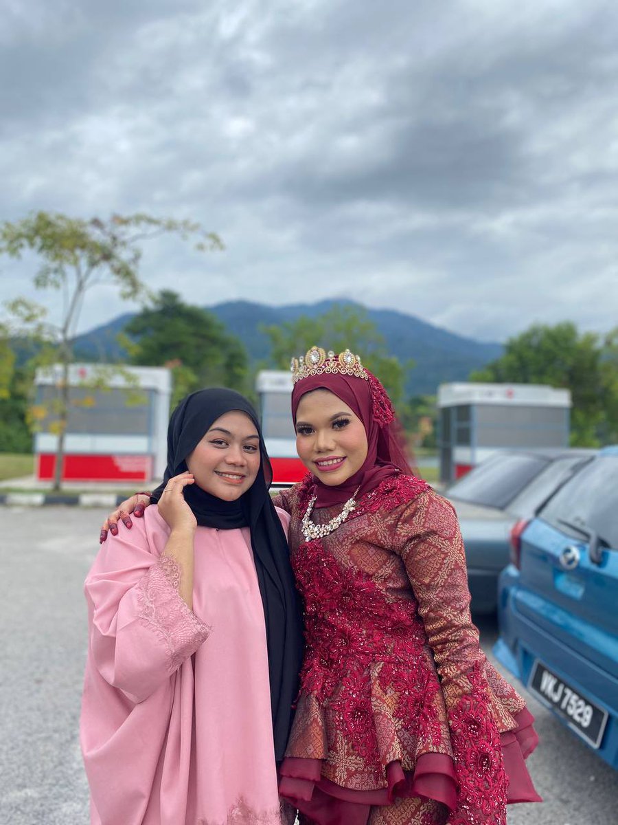asyhhfdl_'s tweet photo. lepasni wedding awak pulak , nanti kita jodohkan anak kita ek ? boleh jadi besan 😂❤️ https://t.co/lRe5KoJuNK