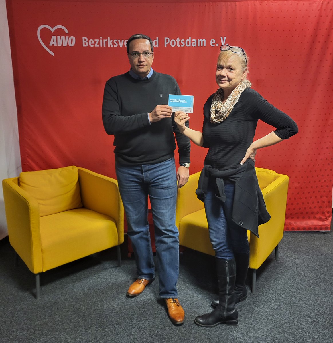 CDA Potsdam 🇩🇪🇪🇺🇺🇦🇮🇱 (@cdapotsdam) on Twitter photo Zum Jahresauftakt im Gespräch mit <a href="/SchweersAngela/">Angela Schweers</a>, Vorstand der <a href="/AWO_Potsdam/">AWO Potsdam Bezirksverband</a>. Einigkeit bestand darin, dass gerade im Wahljahr die sozialen Themen mehr in den Fokus gerückt werden müssen. Ob bezahlbares Wohnen u. Obdachlosigkeit, gute Pflege o Inklusion. Danke für die Einladung. Zum Jahresauftakt im Gespräch mit <a href="/SchweersAngela/">Angela Schweers</a>, Vorstand der <a href="/AWO_Potsdam/">AWO Potsdam Bezirksverband</a>. Einigkeit bestand darin, dass gerade im Wahljahr die sozialen Themen mehr in den Fokus gerückt werden müssen. Ob bezahlbares Wohnen u. Obdachlosigkeit, gute Pflege o Inklusion. Danke für die Einladung.