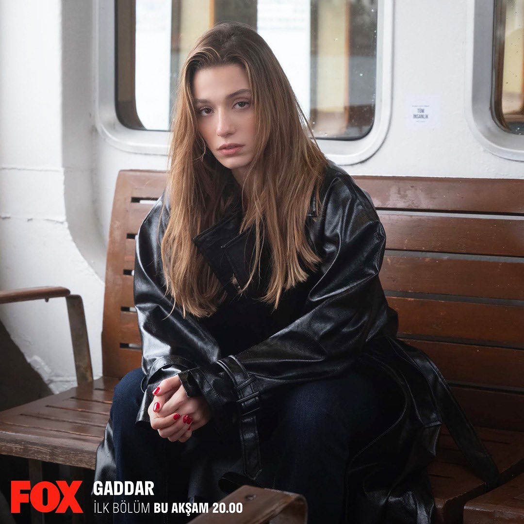 birsenaltuntas1's tweet photo. Bugün büyük gün... Ülkemizin en yakışıklı, en karizmatik, en etkileyici oyuncularından #ÇağatayUlusoy'u ekrana döndüren #Gaddar bu akşam #FOX'ta görücüye çıkıyor. 
#SinanÖztürk'ün nasıl bir dünya kurduğunu çok merak ediyorum. #OnurSaylak yine imzasını atar, onu konuşmaya bile gerek yok... #SümeyyeAydoğan su gibi bir güzellik... #LaçinCeylan, #ErdalÖzyağcılar, #HakanSalınmış, #MügeBayramoğlu, #DenizÖzerman, #NeslihanYeldan, #FatihBerkŞahin, #AytekŞayan, #MusabEkici ve #UğurYıldıran'dan oluşan kadro yıkılıyor. Yolu açık, reytingi bol olsun.