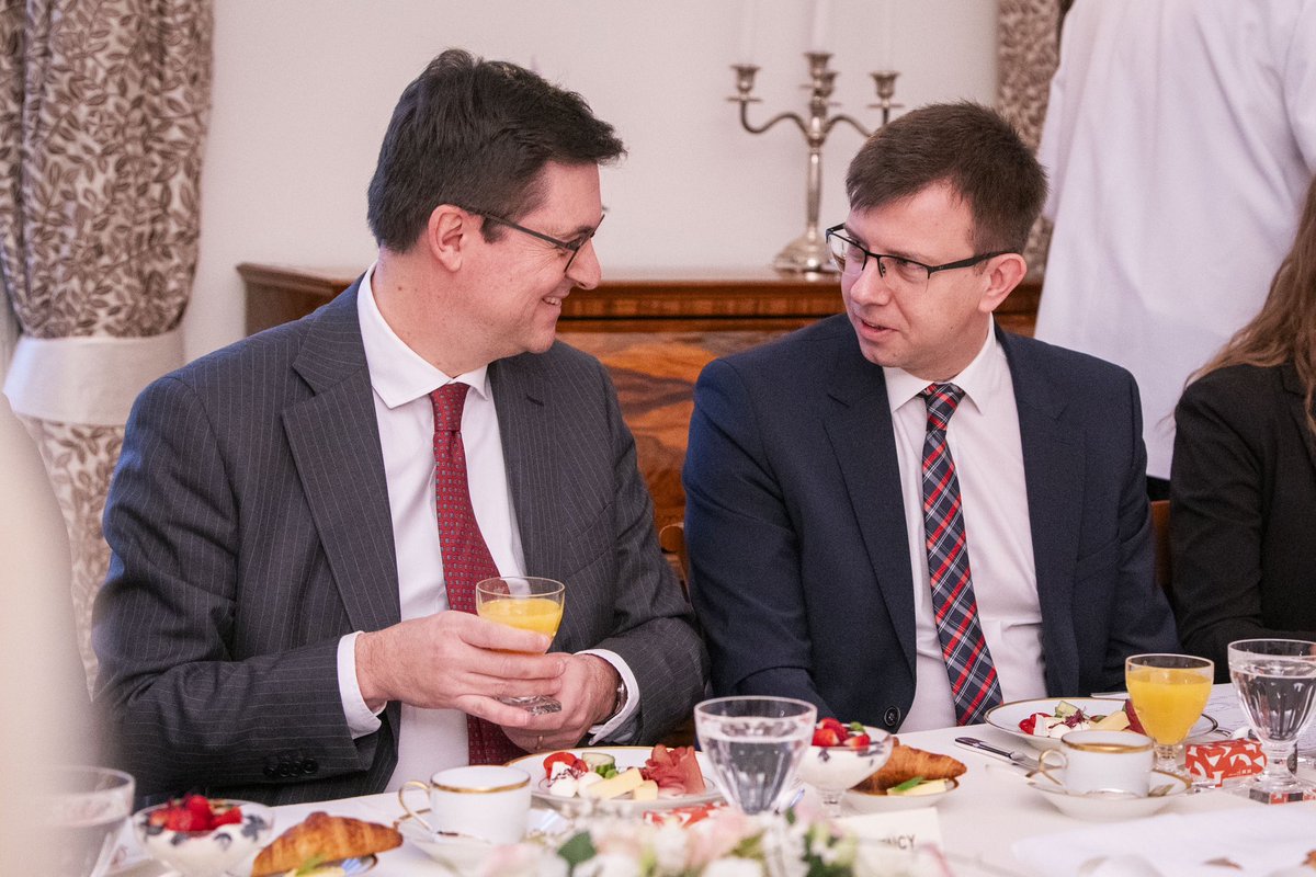 Today @ a working breakfast hosted by @JeroenVergeylen @BelgiumBudapest talked about @EU2024BE priorities. #Competitiveness, #demography toolbox, #defence industry & technological development r in harmony w/ #HU2024EU priorities. HU supports #nuclearenergysummit convened on 03/21