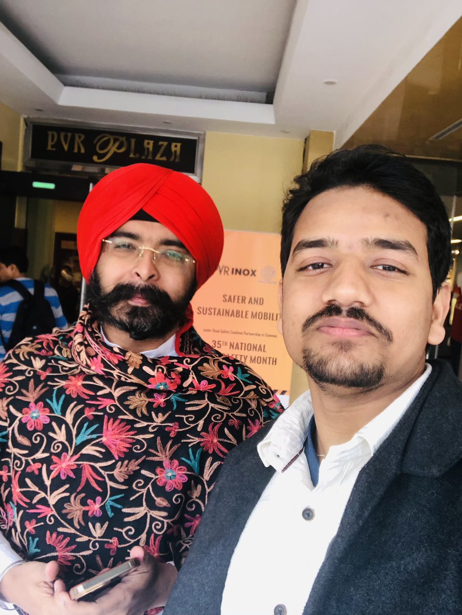 DrDhruvchauhan's tweet photo. Thanks for organising the screening of HANUMAN @TajinderBagga ji 
It was great watching it along with you 🙌 https://t.co/kF0eiKEHuK
