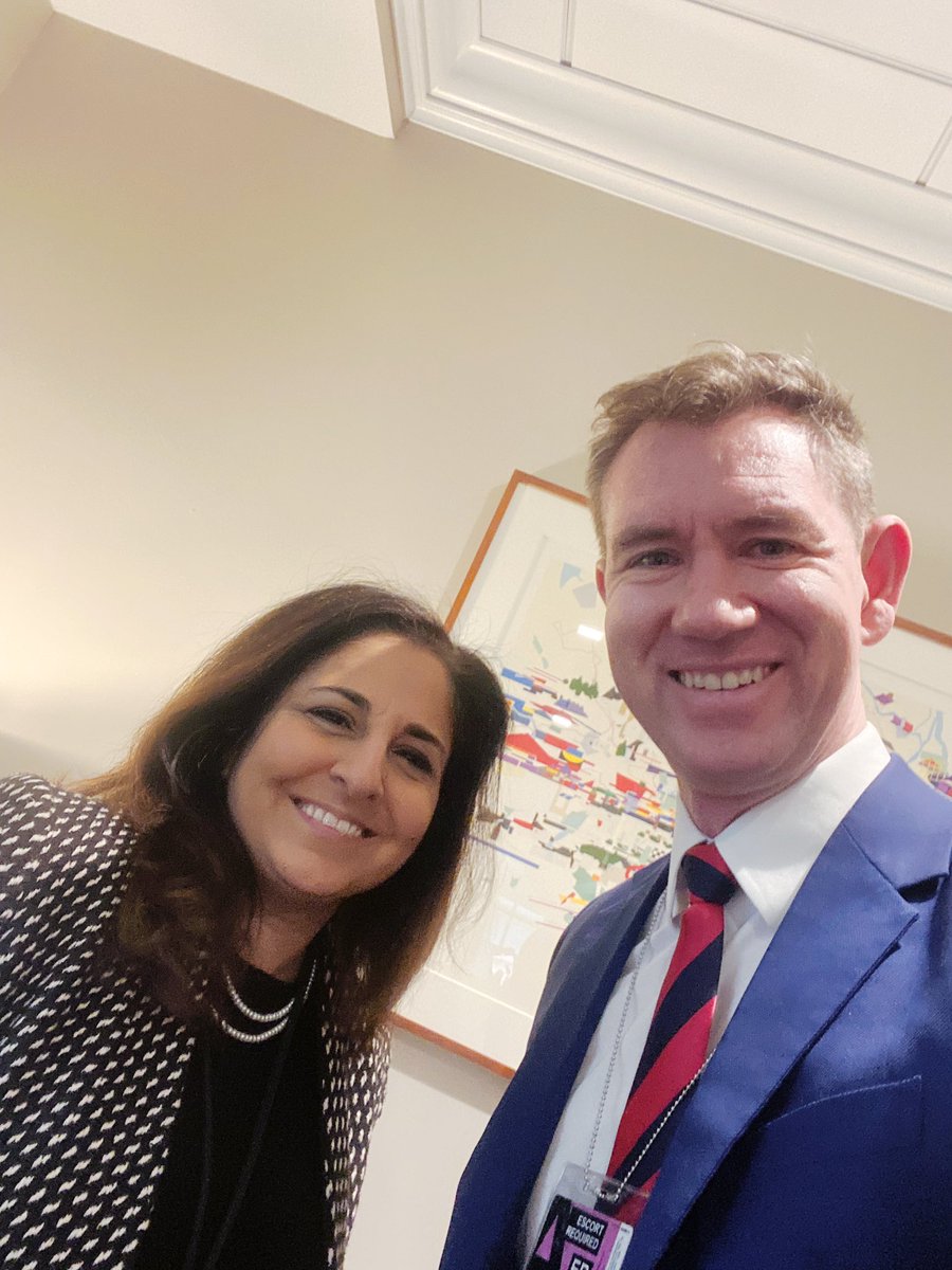 When you spend months on a report you wonder if anyone will read it. That’s why it was a thrill to meet the White House’s head of domestic policy Neera Tandern & brief her about the initiatives underway in prison reform. Thanks to @FulbrightAUS for the opportunity!