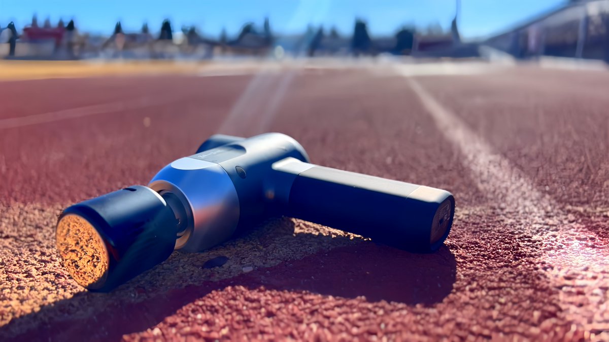 realbobandbrad's tweet image. The sun may set on today's run, but your inner light will lead you forward on the track ahead. amzn.to/3MSuUZC
#runstrong #chaseyourdreams #neverstopmoving