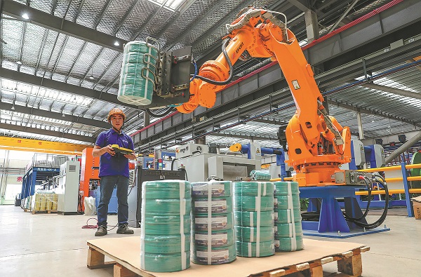LoveYiwu's tweet image. Zhejiang's plan to foster MNCs will boost global presence, strengthen industries, deepen cooperation. Notable companies: Loctek, Seduno. 🌍💼 #Zhejiang #MNCs #GlobalPresence