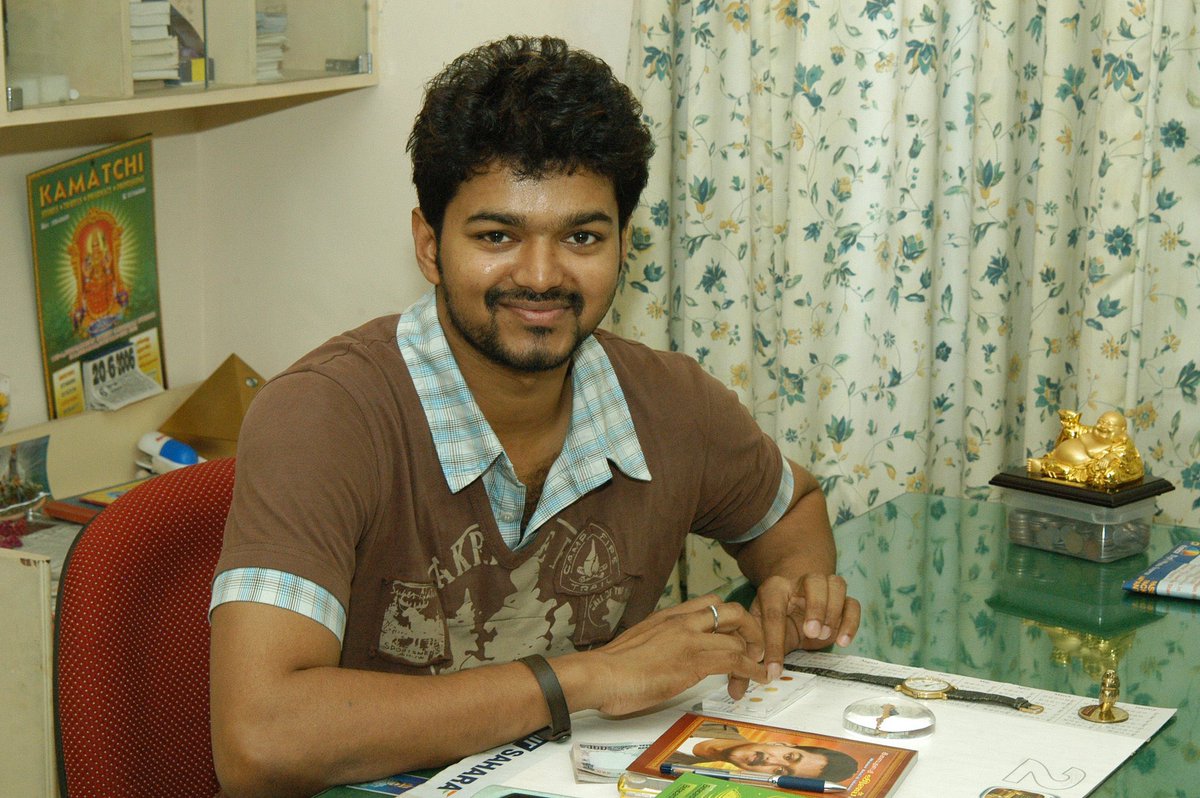 VijayFansTrends's tweet photo. Charmer @actorvijay ❤️ https://t.co/oYxSgTeUKI