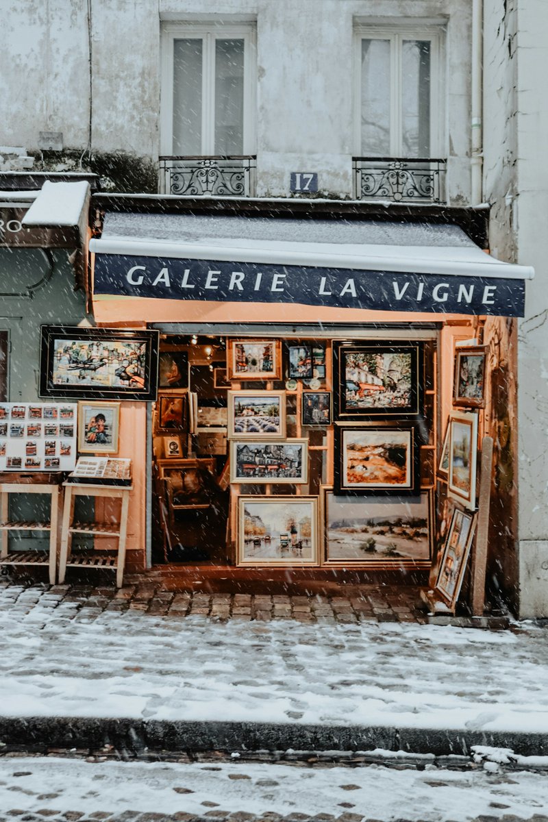 Vacation In Paris 🗼 tweet media