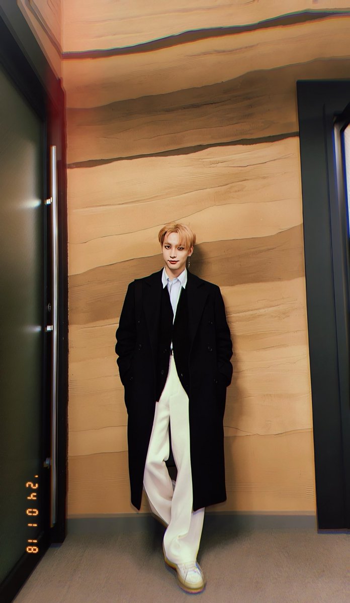 [#나인] 도파민 도파민 도파민 
dOpamine dOpamine dOpamine
ドーパミン ドーパミン ドーパミン
多巴胺 多巴胺 多巴胺
dOpamina dOpamina dOpamina

#OnlyOneOf #온리원오브